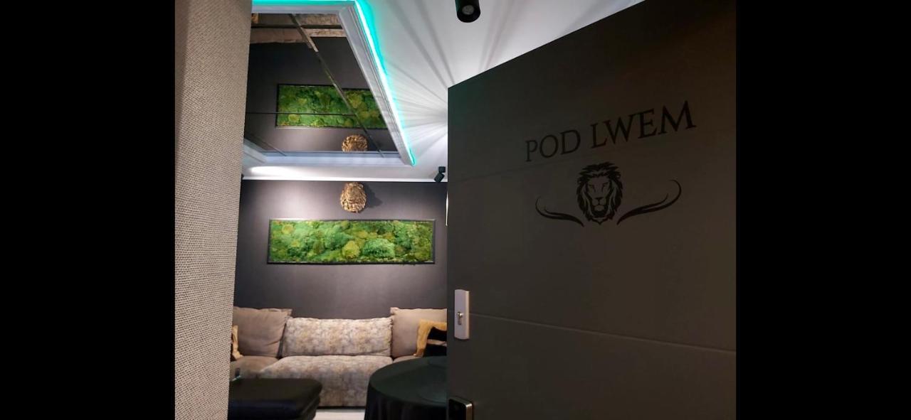 Pod Lwem Appartement Kościerzyna Buitenkant foto